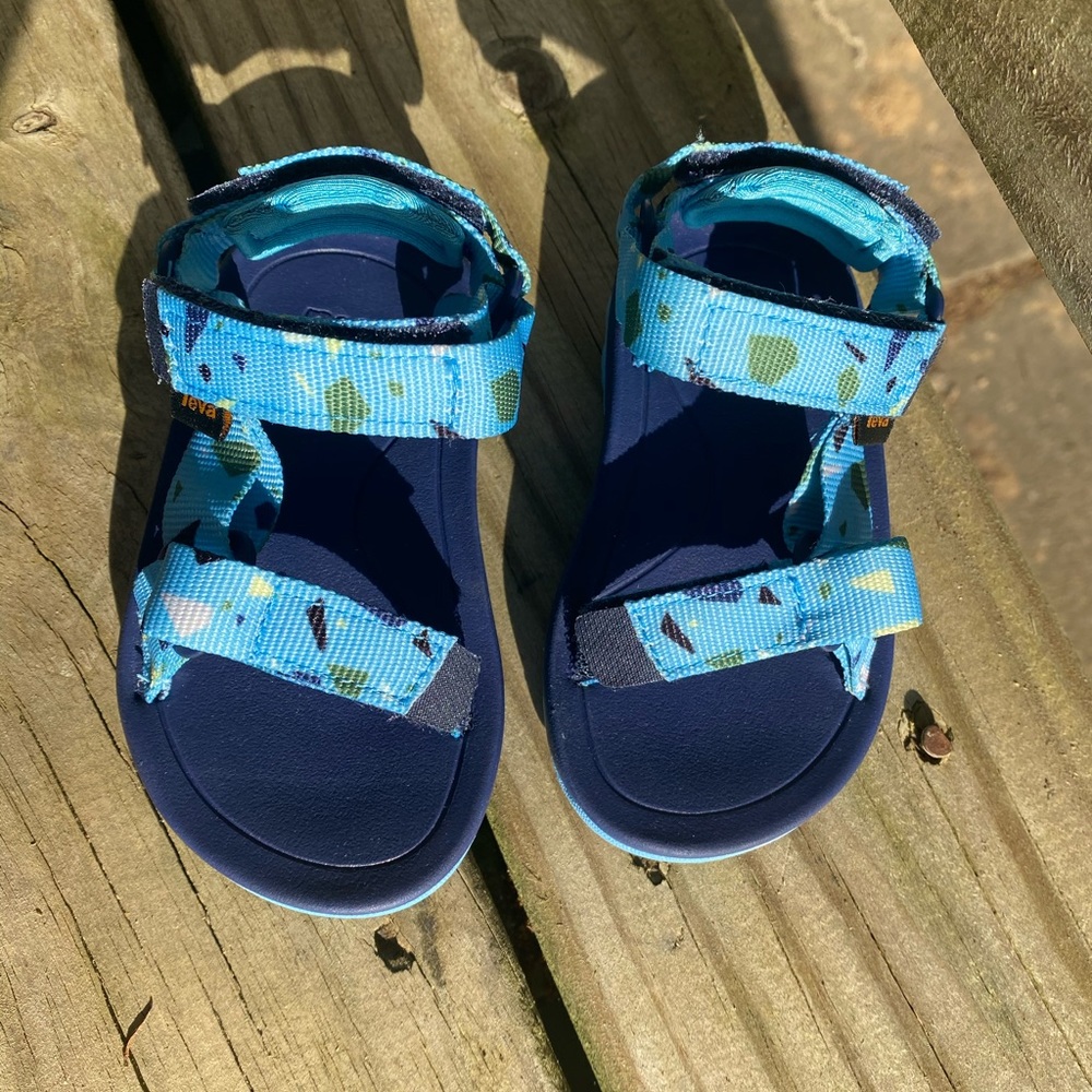 NWT Toddlers size 5 Teva Sandals